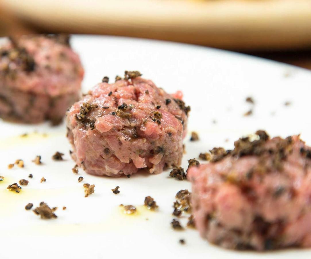 סניגליה Taverna Dei Guelfi מראה חיצוני תמונה